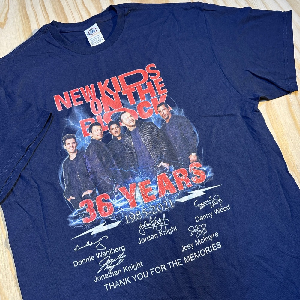 New Kids On The Block NKOTB 36 Years Anniversary Navy Blue Graphic T-Shirt L